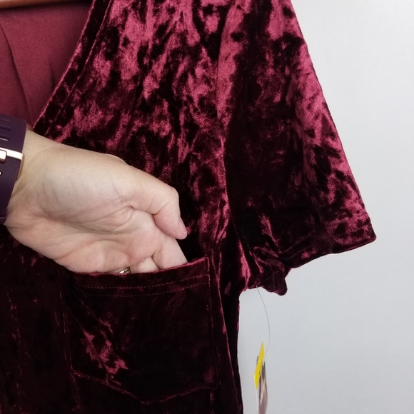 Spring+Mercer NEW Red Velvet Legging Pocket Tee M - Picture 4 of 8